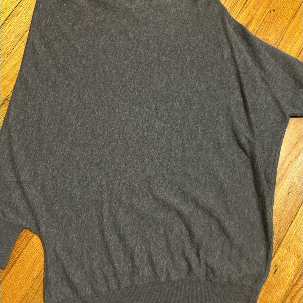 Vince Grey 100% Cashmere Artsy Ribbed Cocoon Asymmetrical Sweater M - Picture 7 of 10